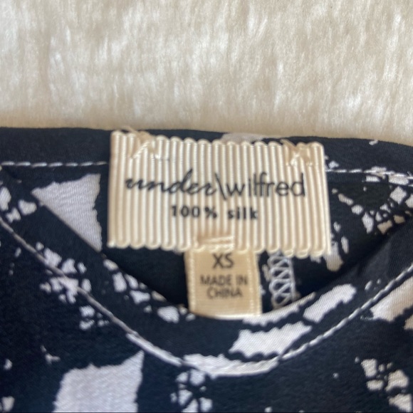 Aritzia Under/Wilfred black white silk camisole XS - Picture 3 of 7